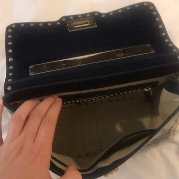 Valentino Garavani Handbag - Picture 3 of 7